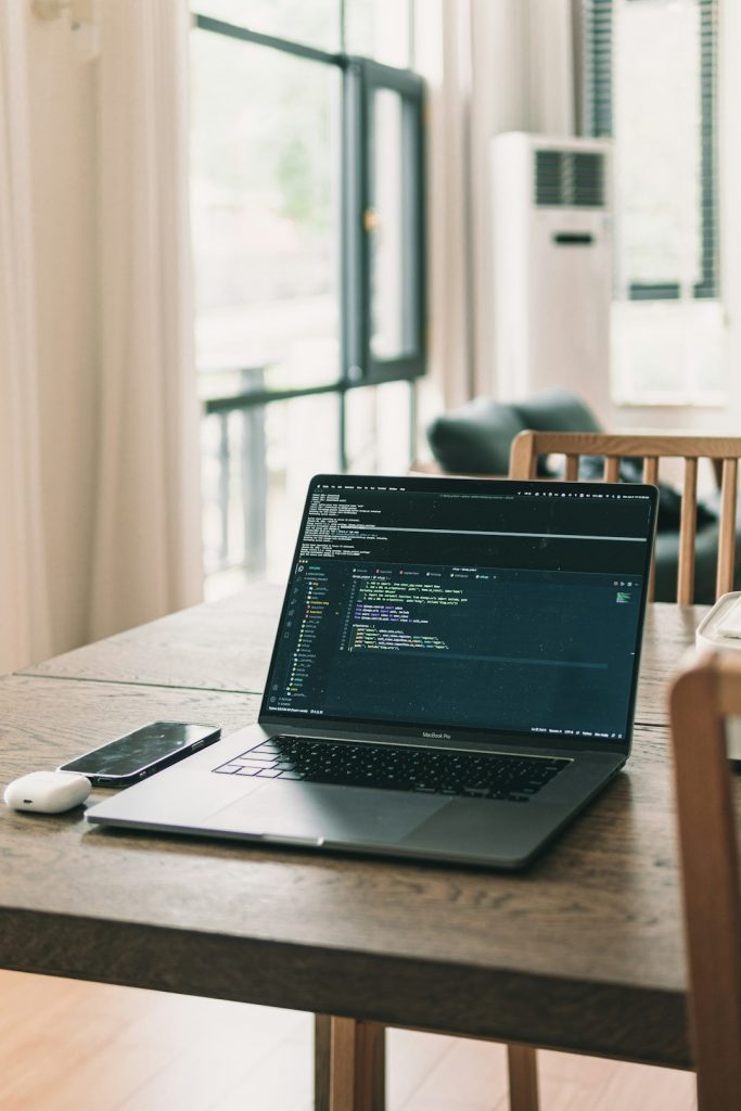 5 Compétences Indispensables pour un Freelance SEO en 2025